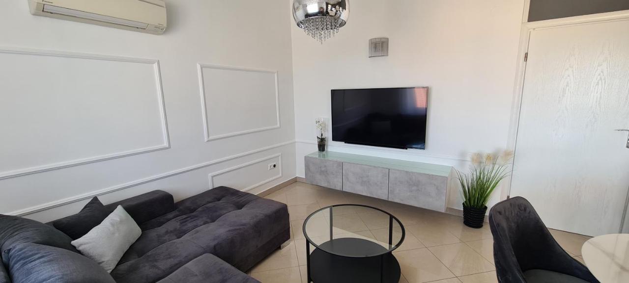 Apartman Moris Malinska Zewnętrze zdjęcie