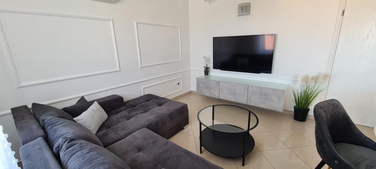 Apartman Moris Malinska Zewnętrze zdjęcie